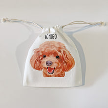 画像をギャラリービューアに読み込む, うちの子イラスト入りミニ巾着。ペットのイラストグッズ・写真グッズとのあわせ買いで特別価格に。|トイプードルの手描きイラスト