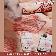 画像をギャラリービューアに読み込む, うちの子イラスト入りスマホケース制作事例│強化ガラス、シリコンケース・手描きイラスト│ミニブタ│ペットの写真がオリジナルグッズや似顔絵に。